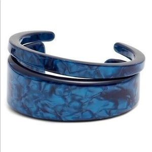 Kendra Scott bracelet